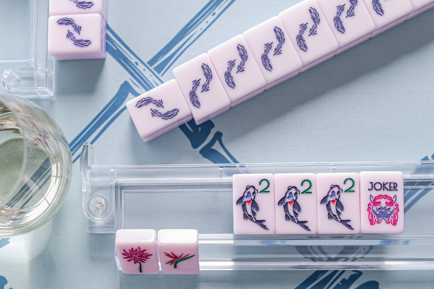 MAHJONG GAME MAT: TRELLIS IN BARELY BLUE