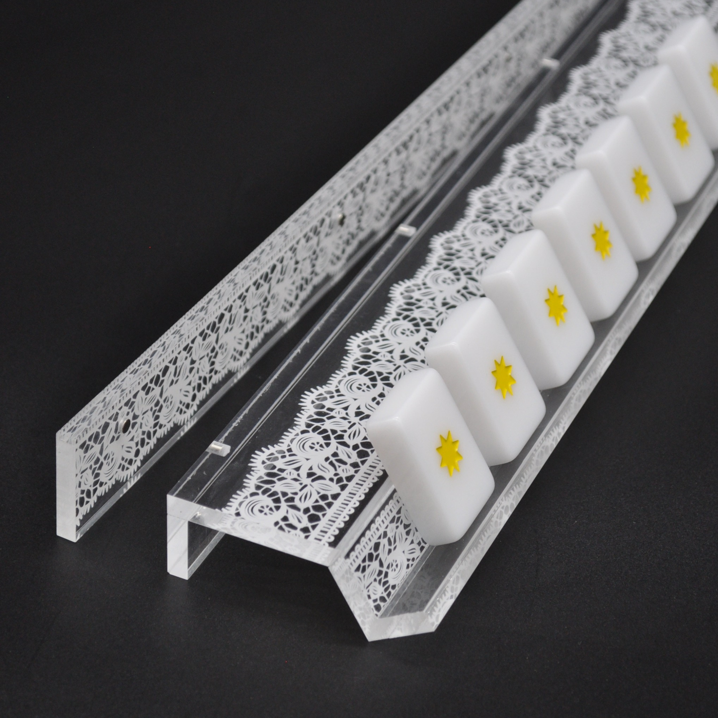 Middle & Main Mahjong - White Lace Mahjong Rack and Pusher, Set of 4