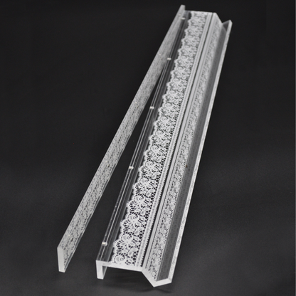 Middle & Main Mahjong - White Lace Mahjong Rack and Pusher, Set of 4